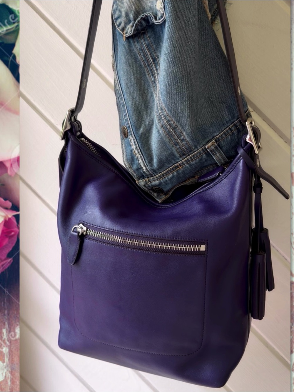 NWT VINTAGE COACH LEGACY PURPLE DUFFLE BAG
19889 - Picture 3 of 12